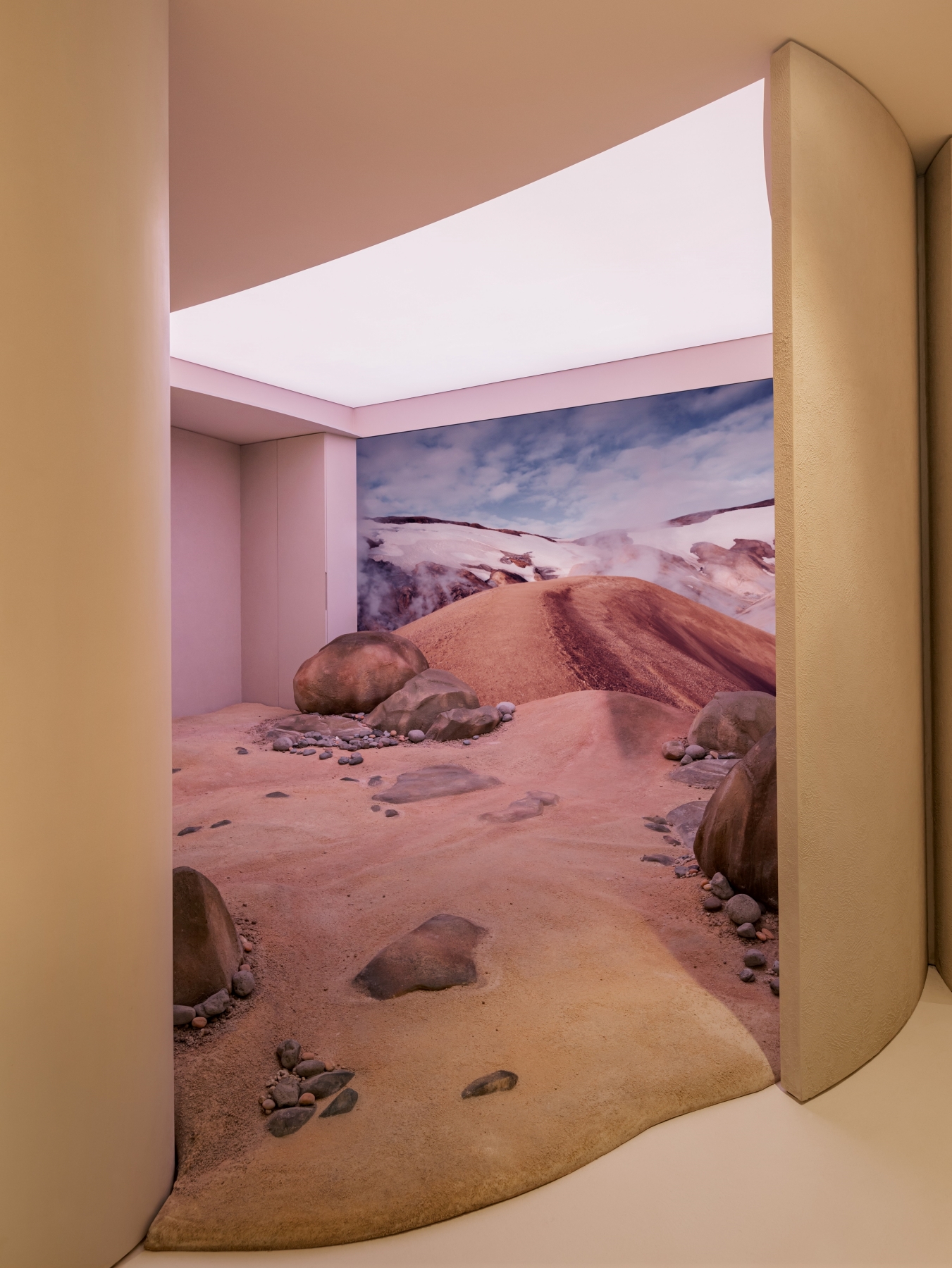 가장 핫한 가방 '폴렌느' 국내 첫 플래그십스토어 오픈 2480-Image